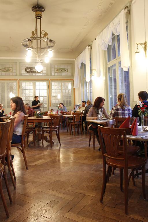Kurhaus Berguen 호텔 외부 사진