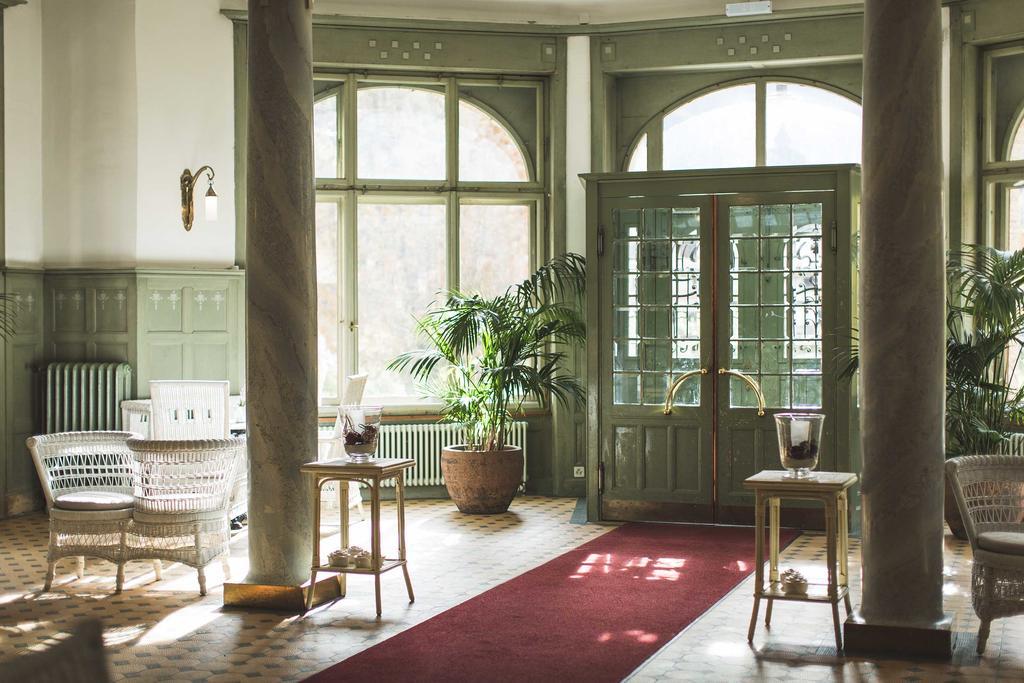 Kurhaus Berguen 호텔 외부 사진