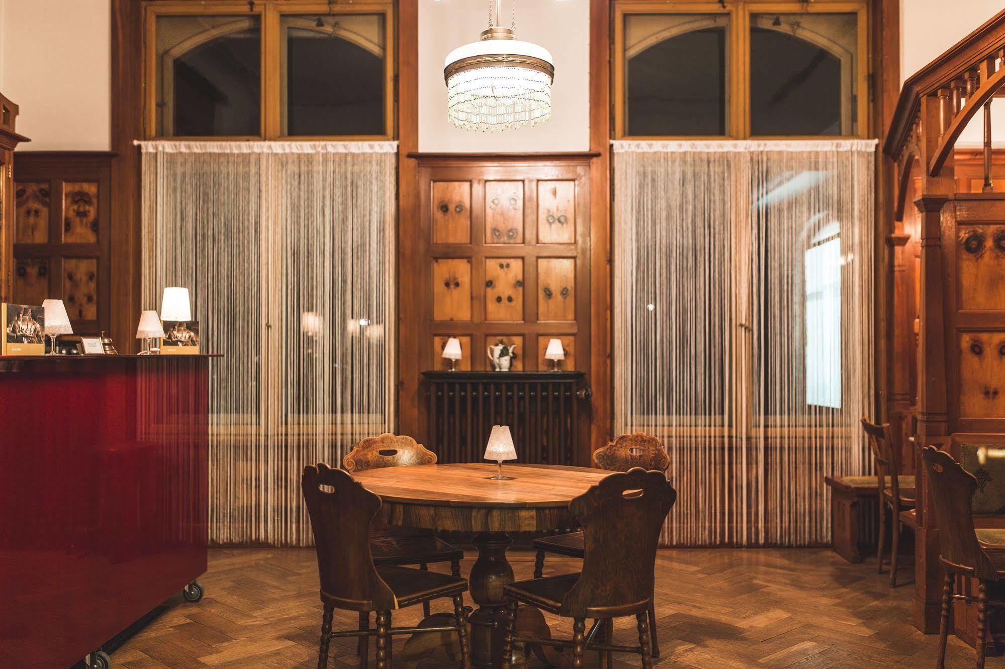Kurhaus Berguen 호텔 외부 사진