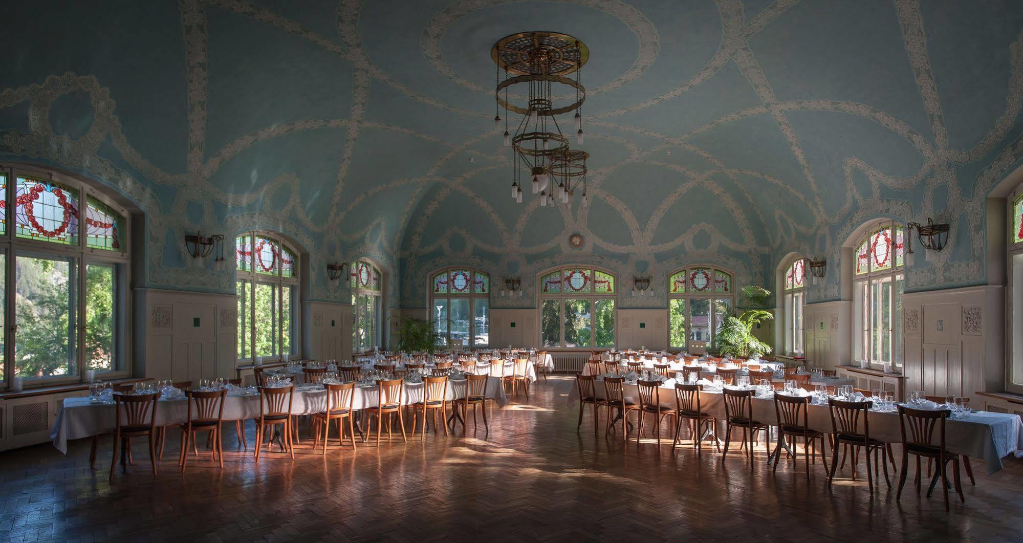 Kurhaus Berguen 호텔 외부 사진